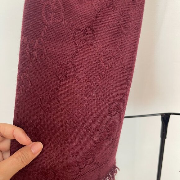 Burgundy Gucci Cashmere Scarf - Picture 2 of 2